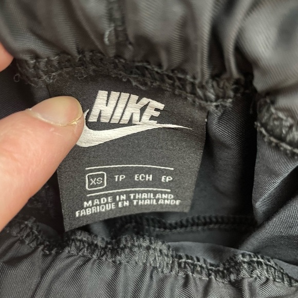 Nike Windrunner Black Windbreaker Jogger Pant Womens XS - Picture 2 of 7